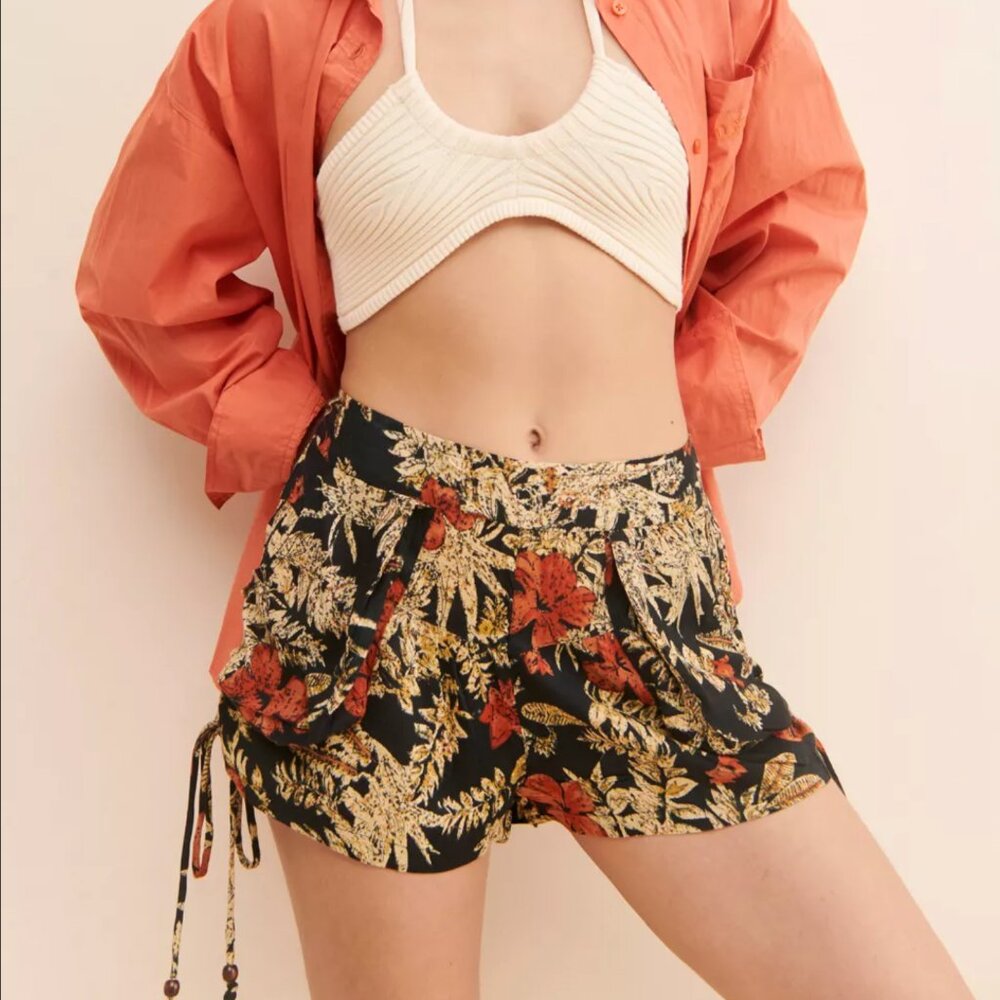 NWT RAGA Island Fever Shorts Size Medium
